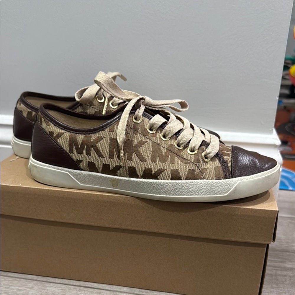 Michael Kors Women’s Brown Casual Sneakers Sz 6.5
